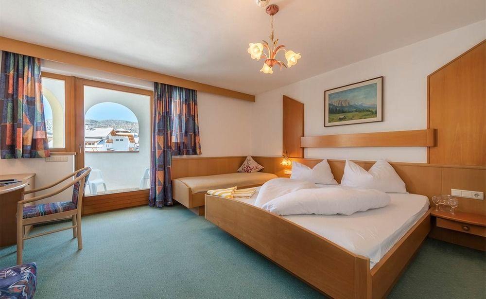 Hotel Alpenfrieden Maranza Eksteriør billede