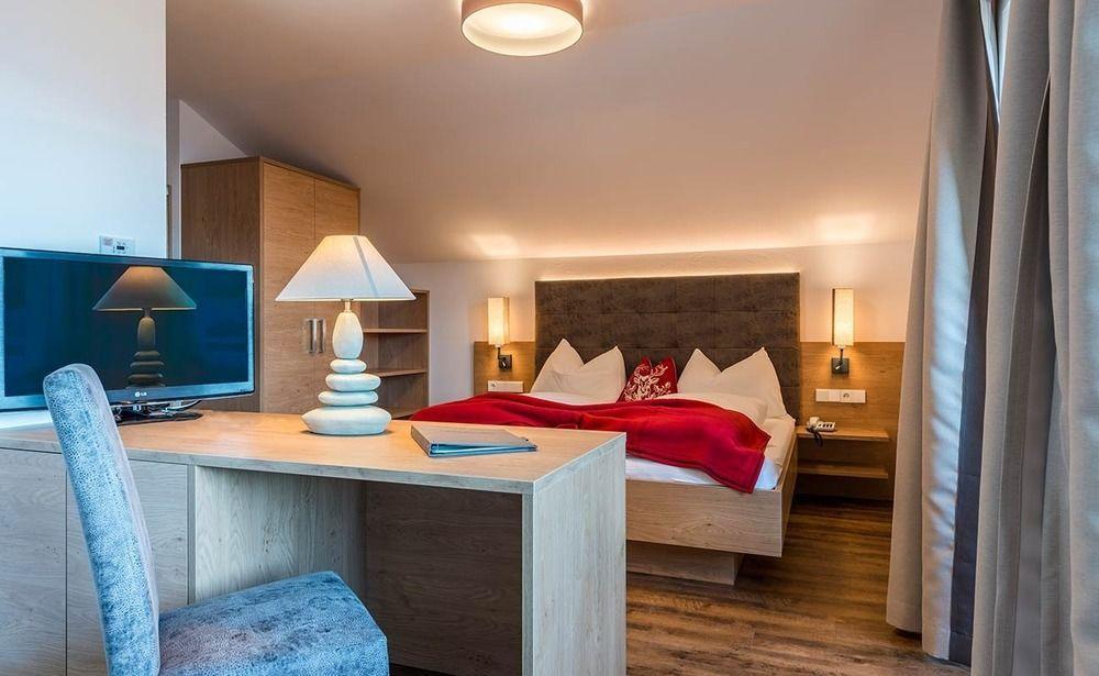 Hotel Alpenfrieden Maranza Eksteriør billede